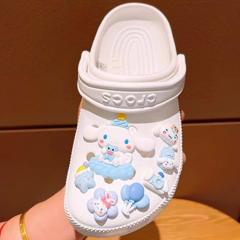New Sanrio Kuromi LED Shoes Accessories Cartoon Peripheral Cinnamoroll Melody Pompompurin Charm Buckle Charms Kids Gift