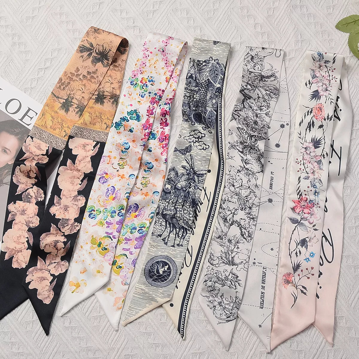 Fashion Skinny Scarf Women Luxury Brand Twill Printing Tie Bag Handle Ribbon Hair Band Women's Headscarf New Design Silk Scarves