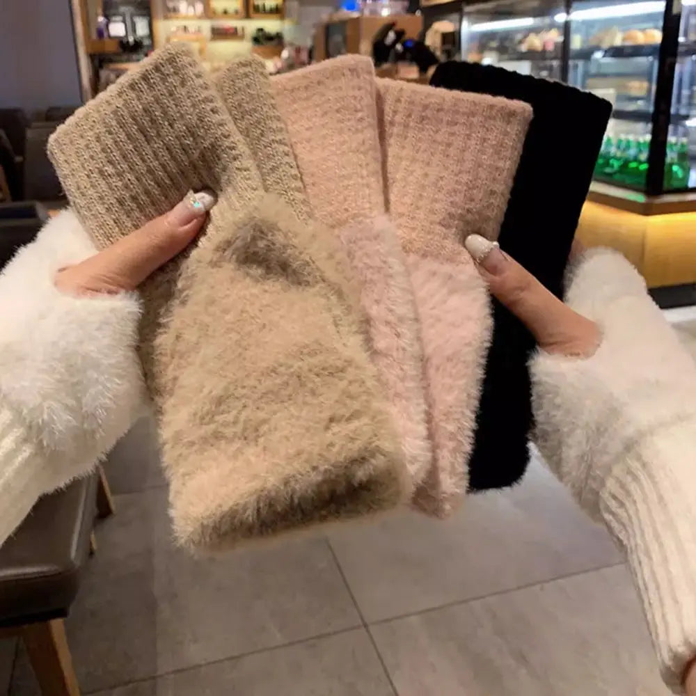 Mink Fleece Winter Half Finger Gloves Women Warm Luxury Solid White Plush Knitted Fingerless Gloves Writting Soft Wrist Mittens