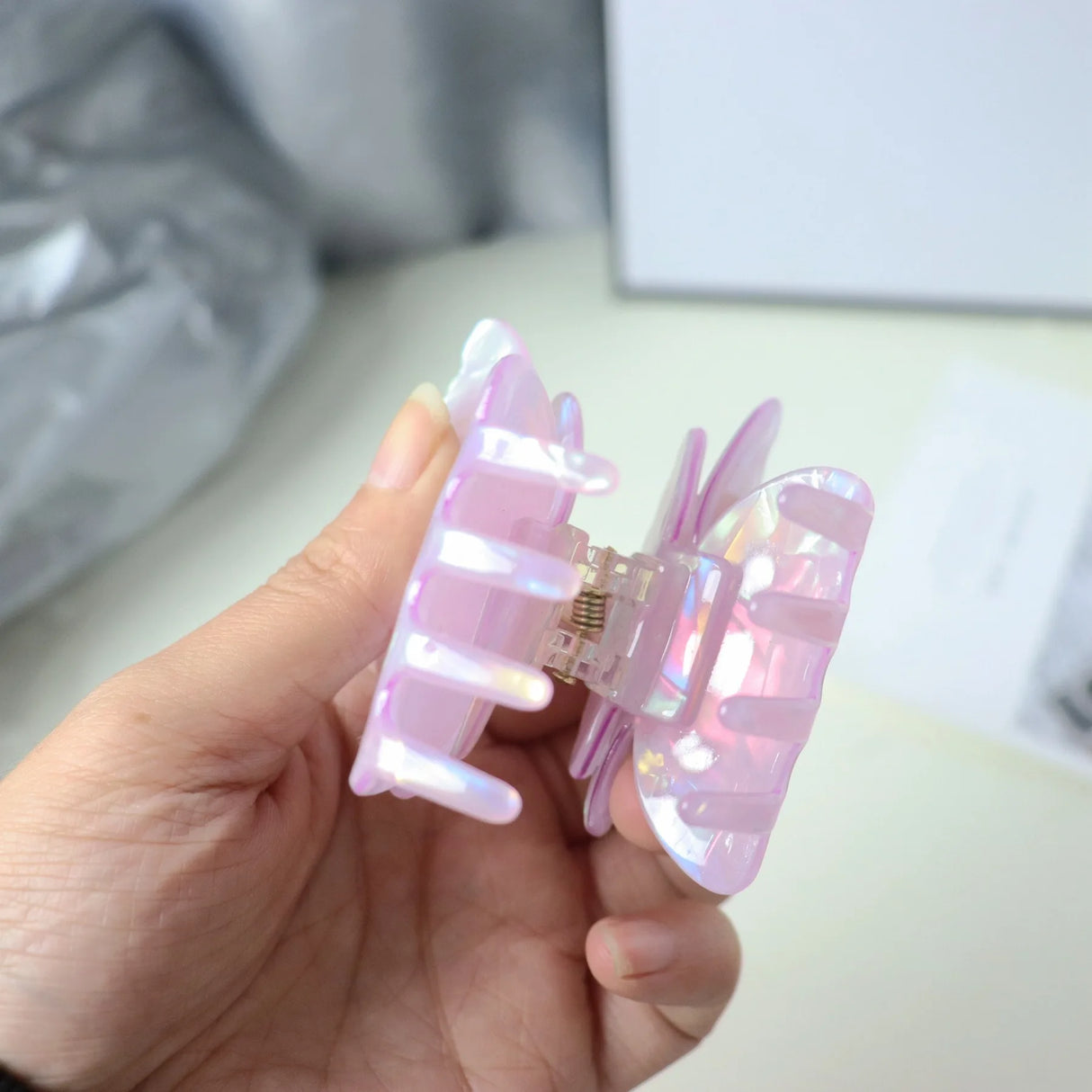 AWAYTR Double-layer Dazzle Butterfly Hair Claw Clips for Women Girls Hair Clip Barrette Hair Clamps Headwear Hair Accessories