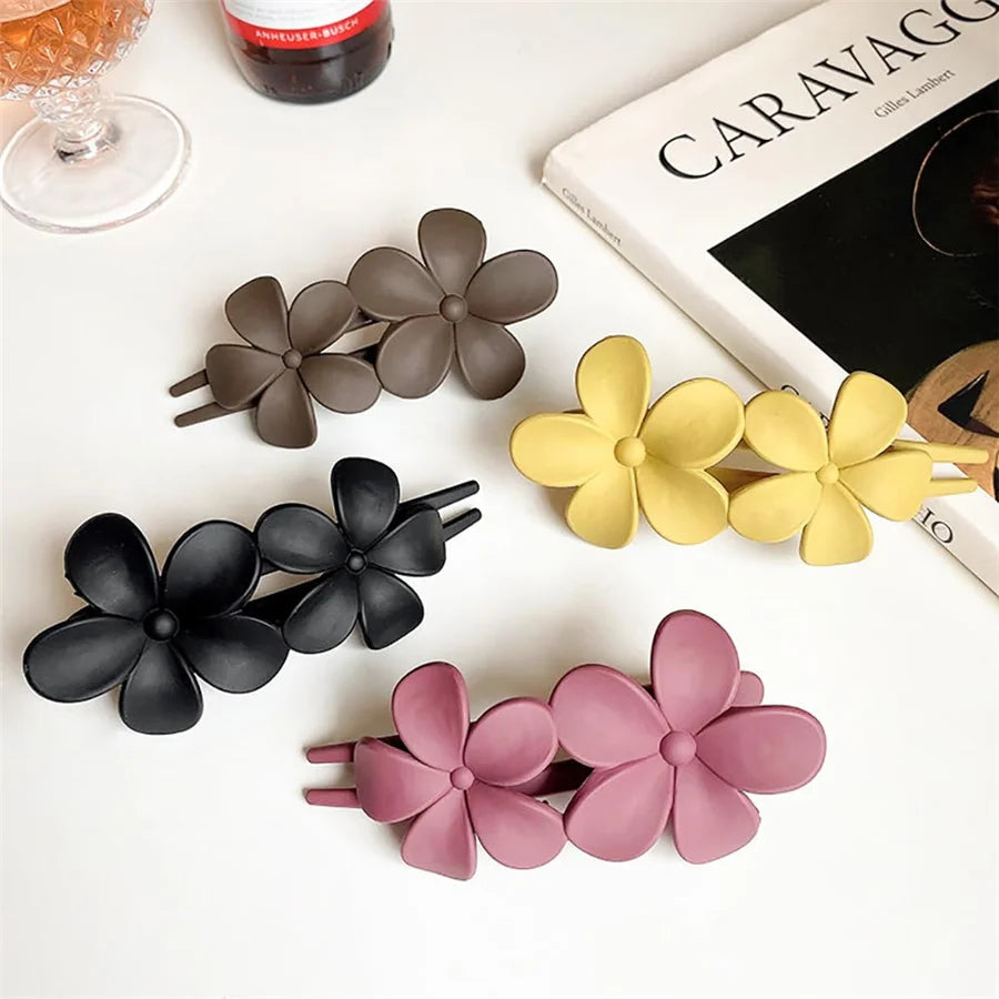 4Pcs Flower Hair Clips Fashion Matte Black Floral Hairpins Hair Claw Clips Non-Slip Hair Clamps Grab Elegant Hair Accessories