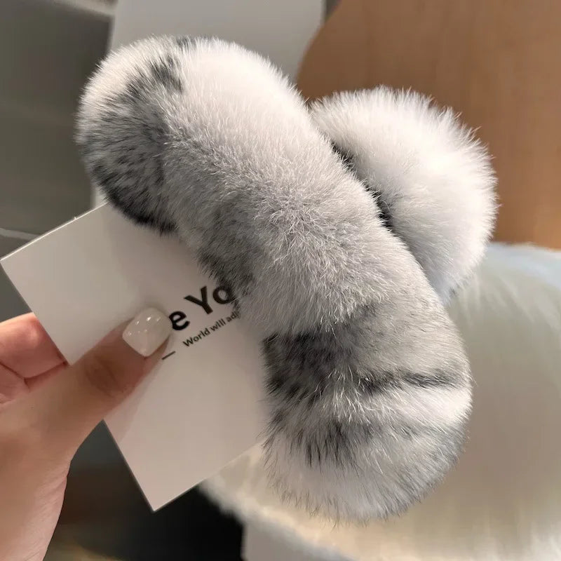 Muweordy New Oversized Faux Fur Big Crab Hair Clip for Girls Rabbit Hair Claw Clips Cute Plush Ponytail Women's Hair Barrettes