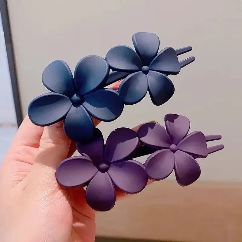 4Pcs Flower Hair Clips Fashion Matte Black Floral Hairpins Hair Claw Clips Non-Slip Hair Clamps Grab Elegant Hair Accessories