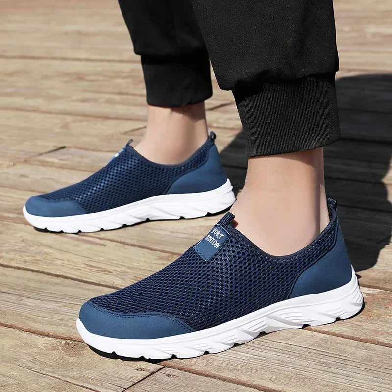 MAEDEF Fashion Breathable Men Casual Shoes Lightweight Outdoor Walking Shoe Non-slip Men's Sneakers Slip on Comfortable Footwear