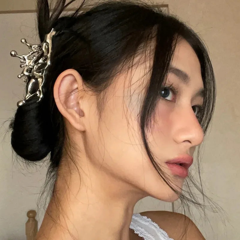 Y2K Liquid Metal Butterfly Hair Claw Hairpin 2024 Trendy NEW Design Irregular Hollowed HairClip Women Headwear Accessories
