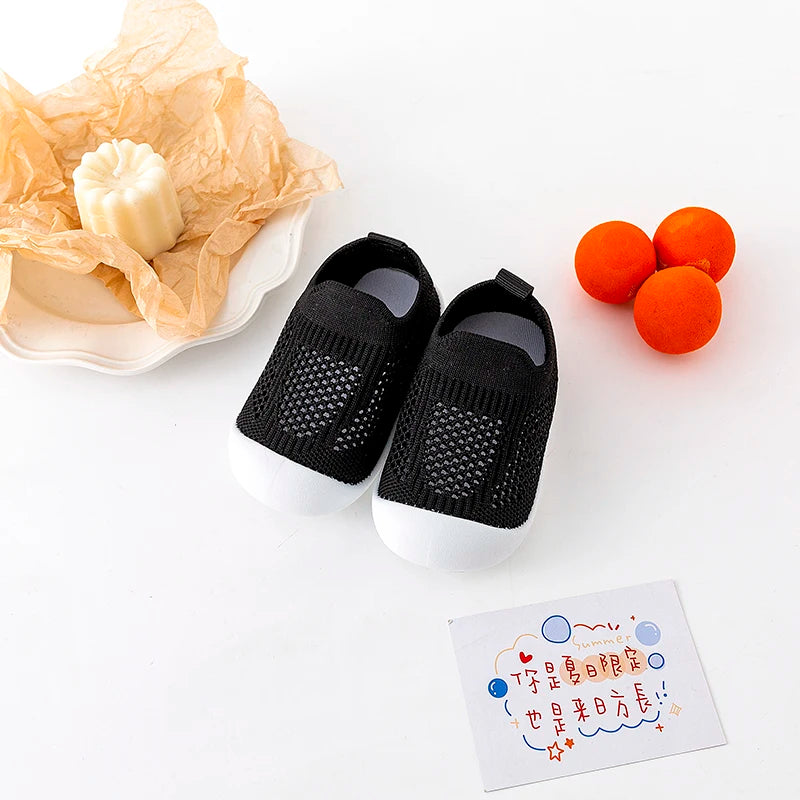 Spring Popular New Baby Shoes Mesh Knit Breathable Kid Girls Boys 0-3T Summer Slip-On Casual Sneakers Toddler Non-Skid Prewalker