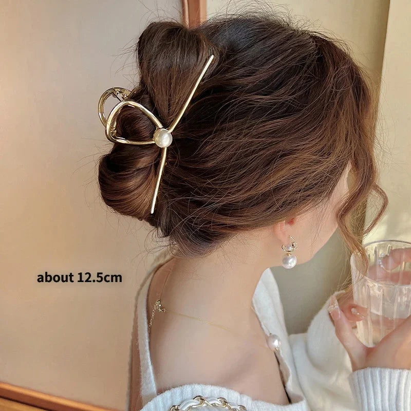 2023 New Fashion Metal Hair Claws Clip for Women Girls Trendy Hair Clip Barrette Hairpins Party Headwear Hair Accessories Tiara