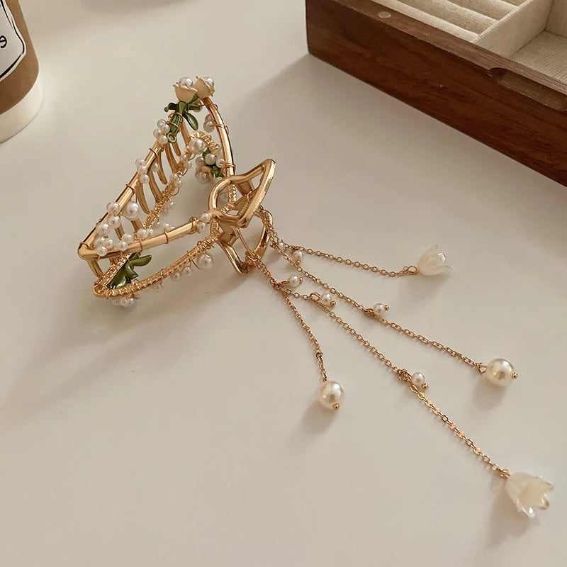 Imitation Pearl Flower Decor Charm Hair Claws For Women Girls Large Size Bell Orchid Hair Clamps Claw Clip Hair Accessories