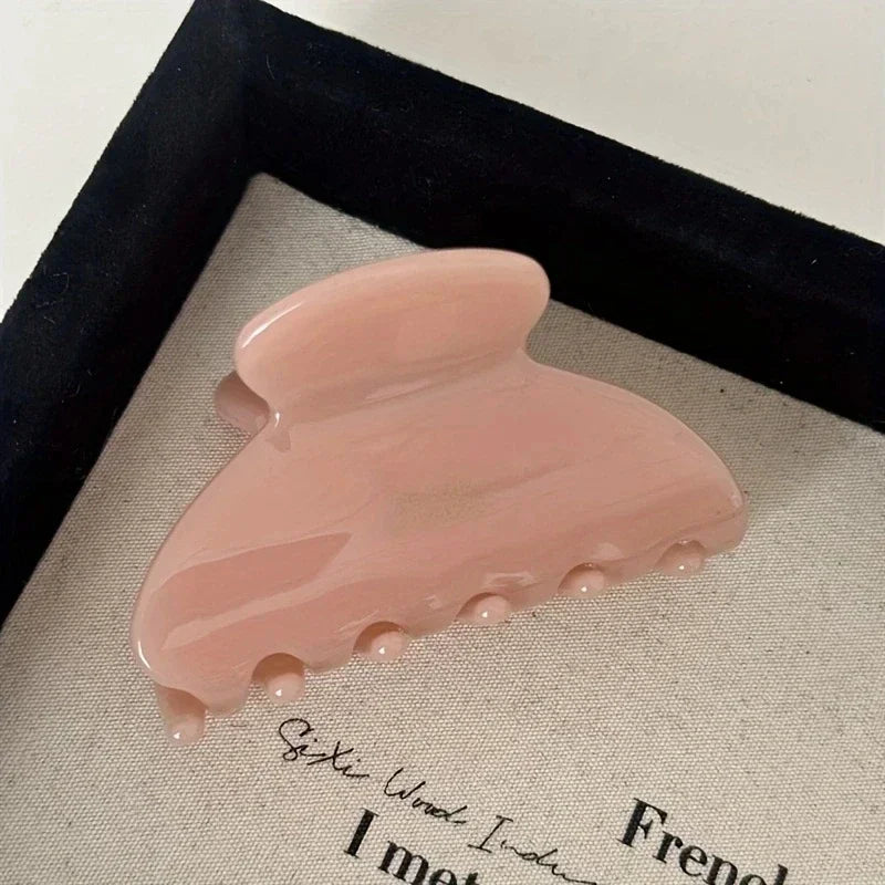 French Women's Hair Clips Elegant Acetate Hair Claw Medium Size Sweet Shark Clip Exquisite Girl Hairs Accessories Headwear 2024
