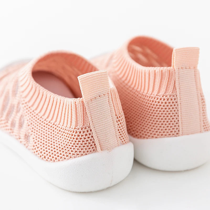 Spring Popular New Baby Shoes Mesh Knit Breathable Kid Girls Boys 0-3T Summer Slip-On Casual Sneakers Toddler Non-Skid Prewalker
