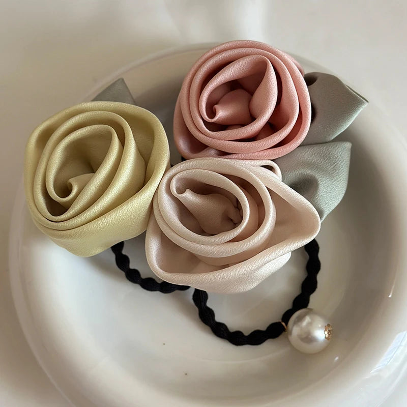 Women Elegant Silk Rose Flower Pearl Elastics Hair Band Beatiful Scrunchies Hair Ties Ladies Ponytail Holder Hair Accessories