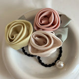 Women Elegant Silk Rose Flower Pearl Elastics Hair Band Beatiful Scrunchies Hair Ties Ladies Ponytail Holder Hair Accessories