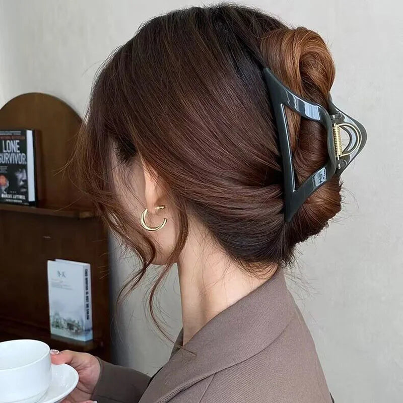 2023 New Fashion Metal Geometric Hair Claw Clip Trendy Hair Clips Hair Clamps Hairpins Party Hair Accessories For Women Headwear
