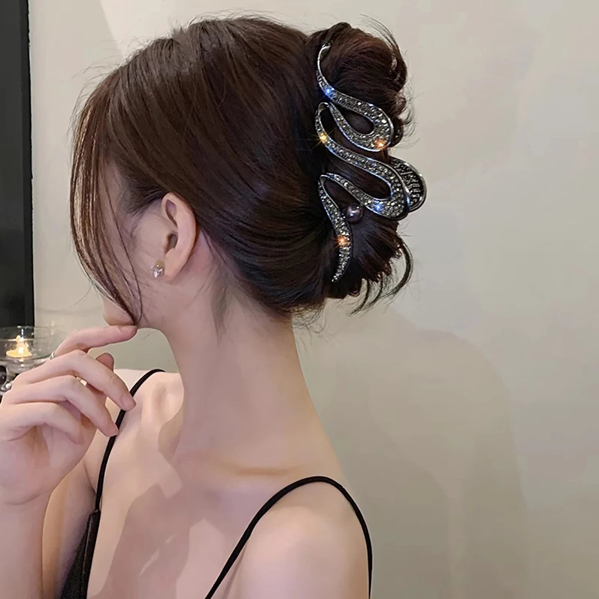 Luxury Large Metal Hair Claw Clip Irregular Hairpins Punk Crystal Hair Crabs Barrettes Vintage Jaw Clips Women Hair Accessories