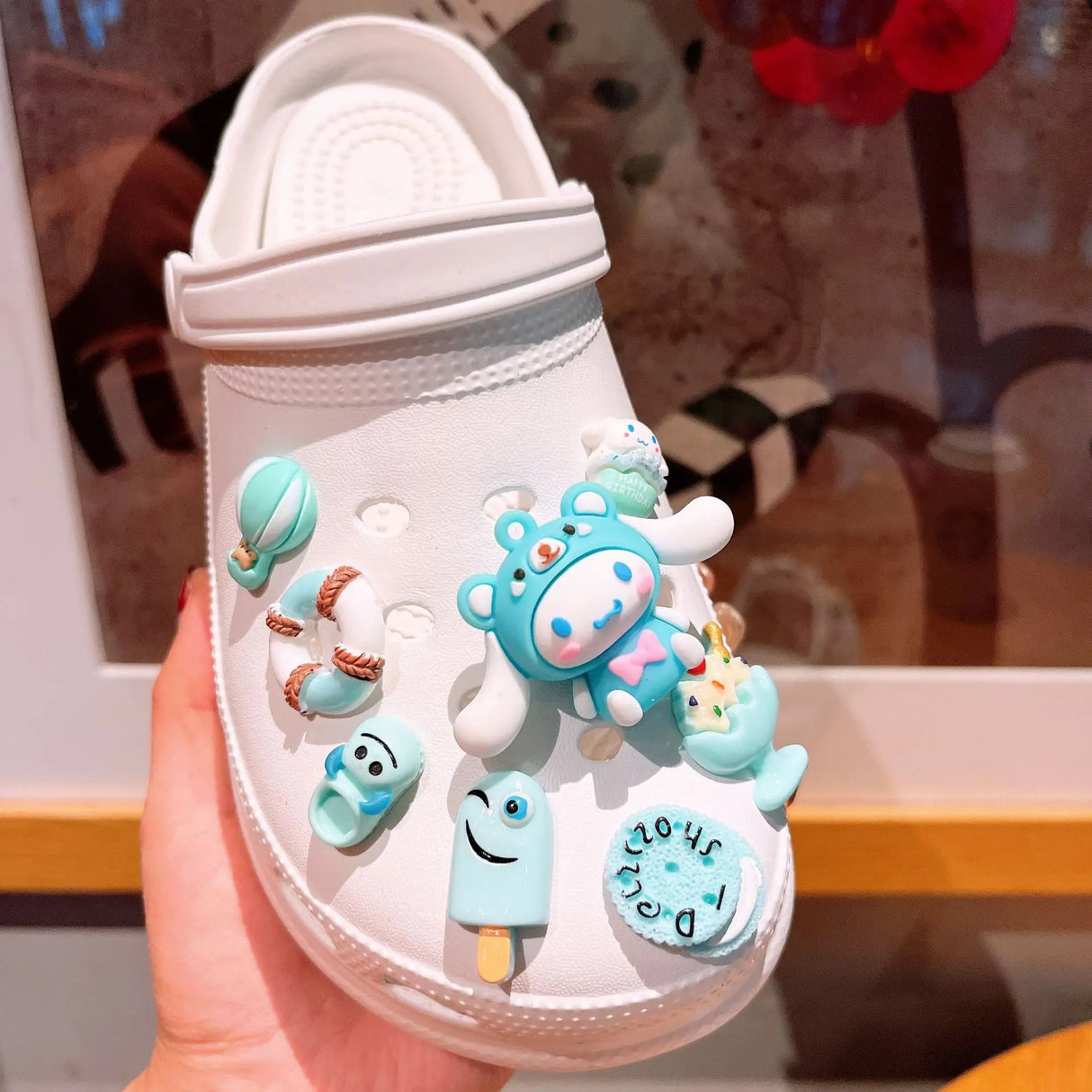 New Sanrio Kuromi LED Shoes Accessories Cartoon Peripheral Cinnamoroll Melody Pompompurin Charm Buckle Charms Kids Gift