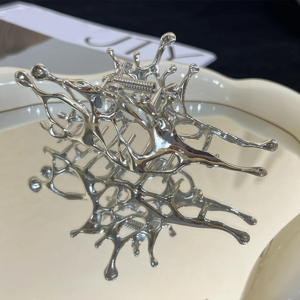 Y2K Liquid Metal Butterfly Hair Claw Hairpin 2024 Trendy NEW Design Irregular Hollowed HairClip Women Headwear Accessories