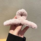 Winter Faux Fur Hair Claw for Women Elegant Acrylic Crab Barrette Hairpin Girl-Hair Accessories Furry Headwear Hair Claw Clip