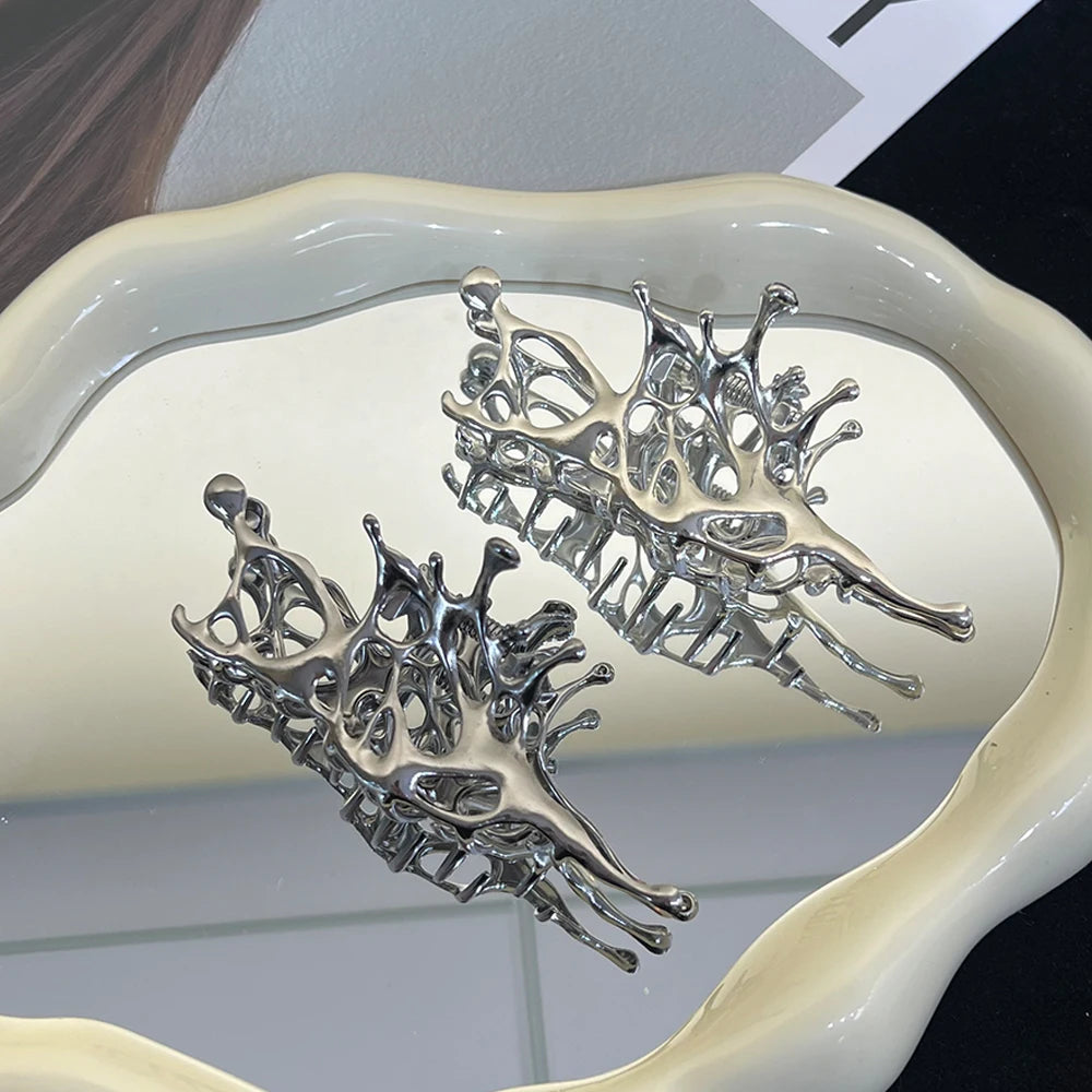 Y2K Liquid Metal Butterfly Hair Claw Hairpin 2024 Trendy NEW Design Irregular Hollowed HairClip Women Headwear Accessories