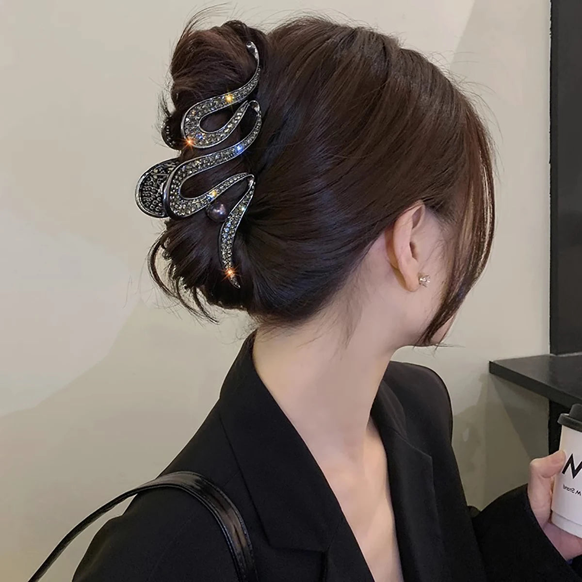 Luxury Large Metal Hair Claw Clip Irregular Hairpins Punk Crystal Hair Crabs Barrettes Vintage Jaw Clips Women Hair Accessories
