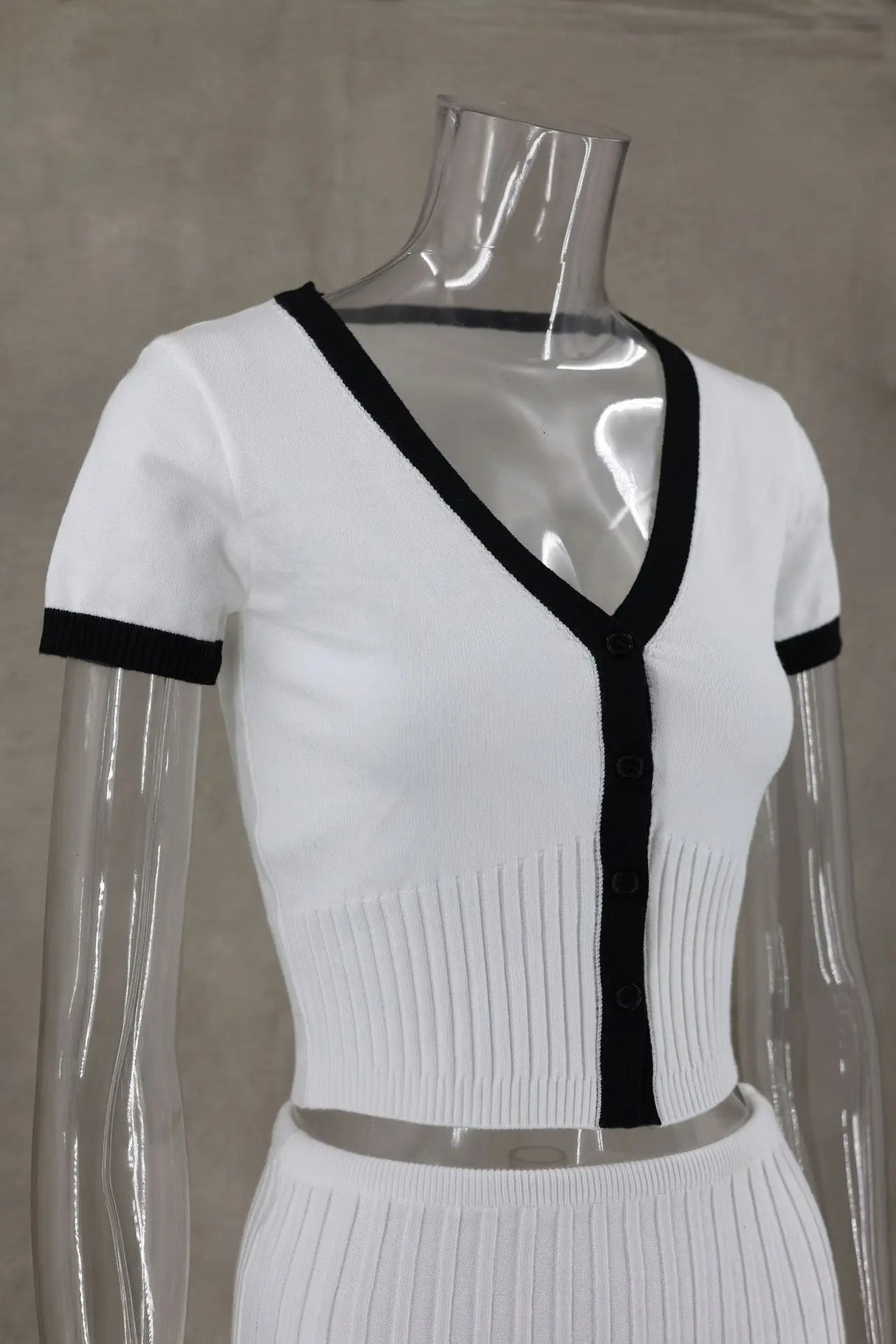 2024 Summer Women White long Skirt Suit Short Sleeve V-neck crop top pleated set elegant dress 2 piece skirt set Plus Size S-3XL