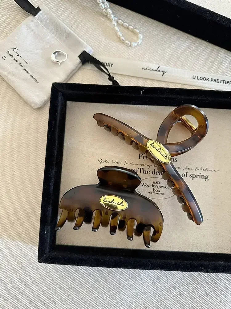 Retro Hair Clip for Women Acrylic Gold Color Letter Hair Claws Clips Trendy Cross Hairpin Korea Hair Accessories Girls Head Wear