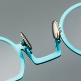 New stylish round glasses frame 7020 retro ultra-light pure titanium glasses frame can be equipped with prescription glasses.