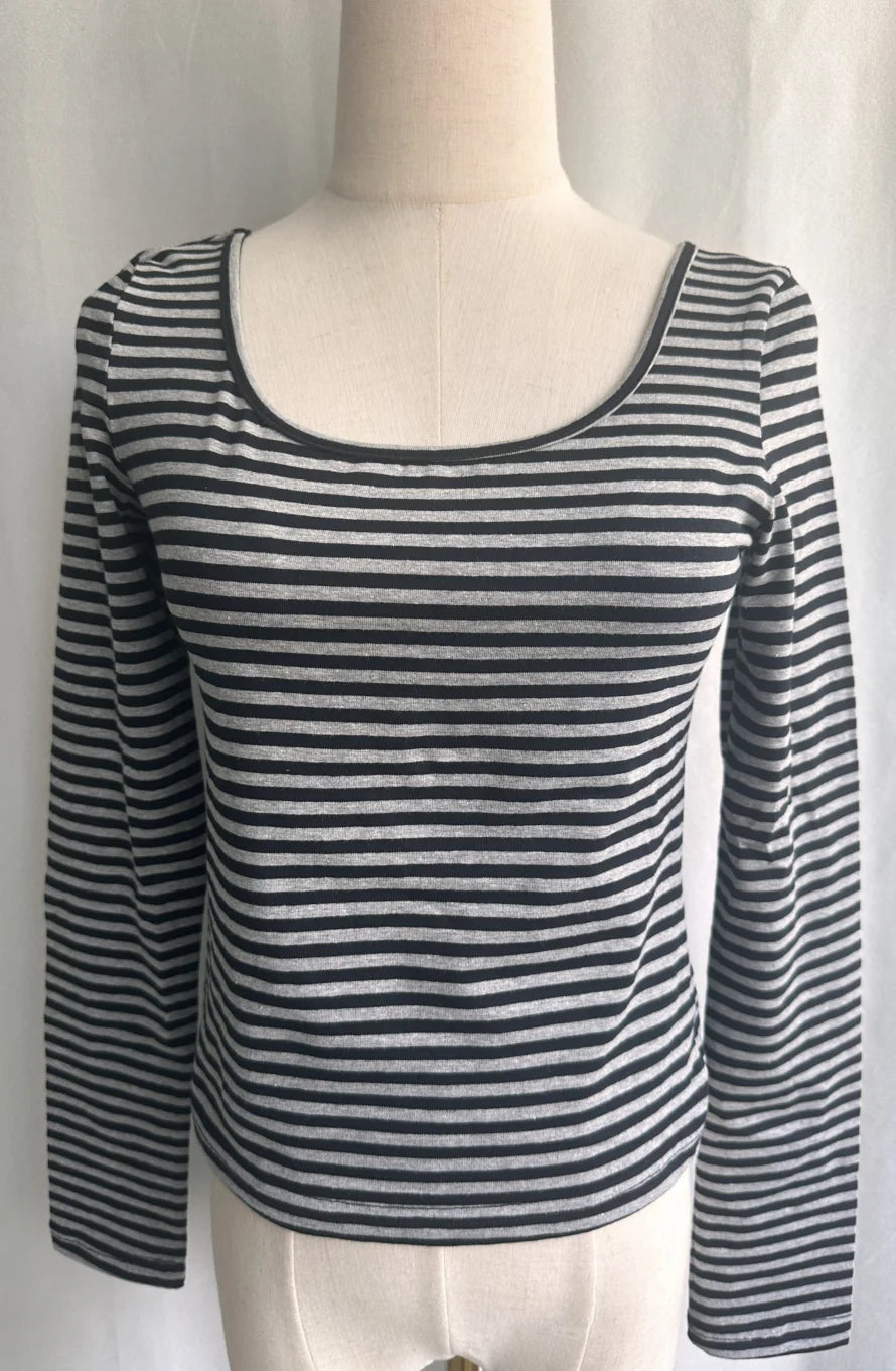 KUSAHIKI Sexy Retro Stripes Korean Versatile Slim Fit Long Sleeved Round Neck Base Shirt Short Spicy Girl Y2k Top 2024 New
