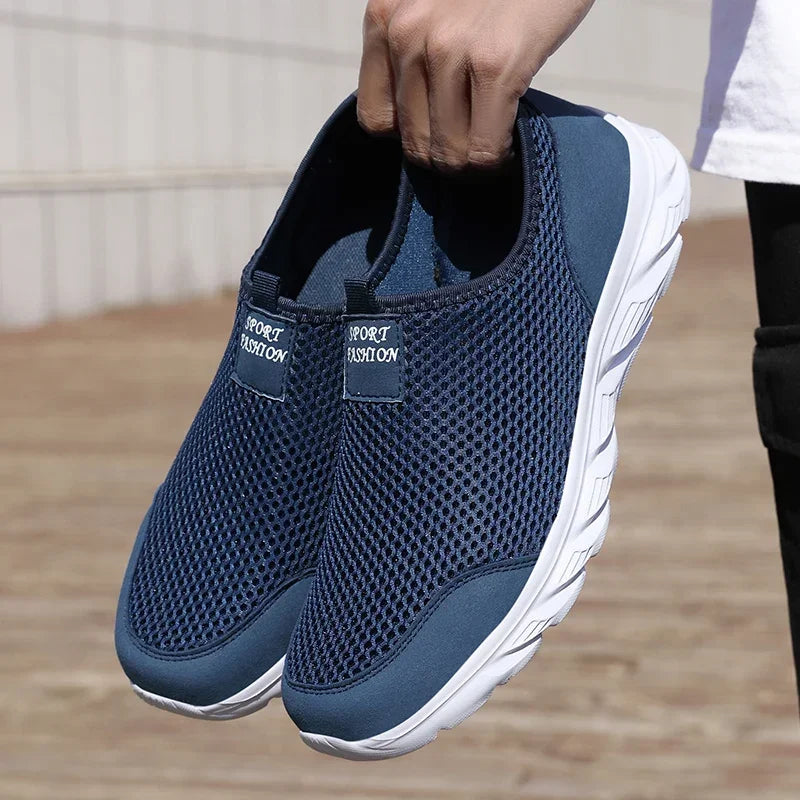 MAEDEF Fashion Breathable Men Casual Shoes Lightweight Outdoor Walking Shoe Non-slip Men's Sneakers Slip on Comfortable Footwear