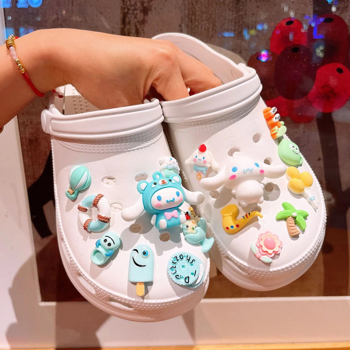 New Sanrio Kuromi LED Shoes Accessories Cartoon Peripheral Cinnamoroll Melody Pompompurin Charm Buckle Charms Kids Gift