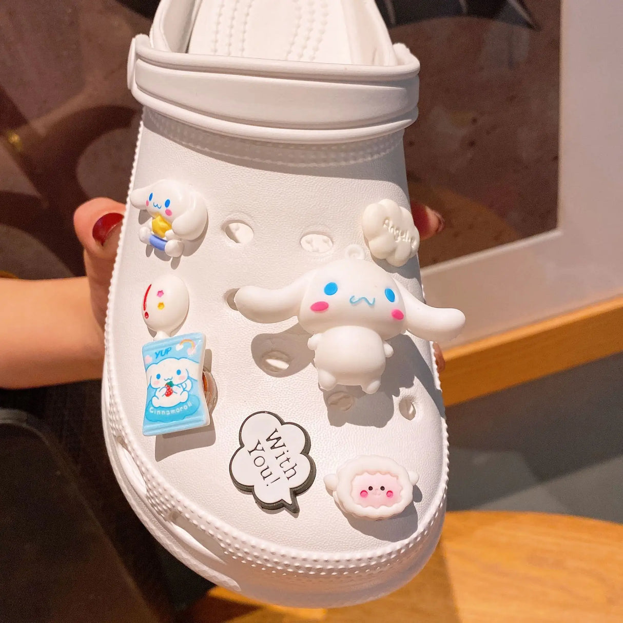 New Sanrio Kuromi LED Shoes Accessories Cartoon Peripheral Cinnamoroll Melody Pompompurin Charm Buckle Charms Kids Gift