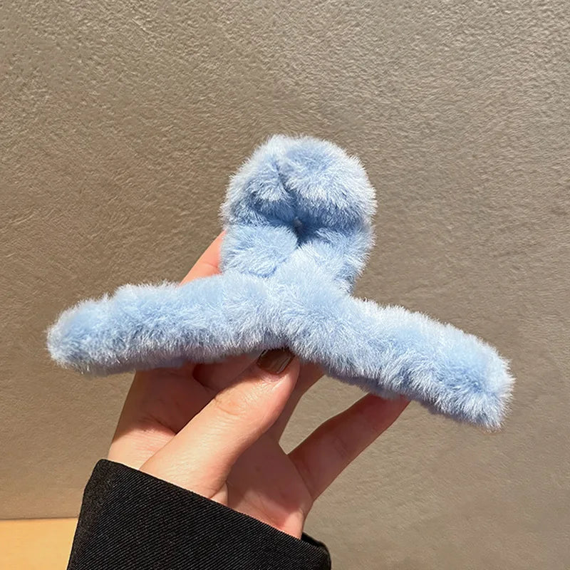 New Winter Faux Fur Hair Claw for Women Elegant Acrylic Crab Barrette Hairpin Girl-Hair Furry Headwear Hair Claw Clip