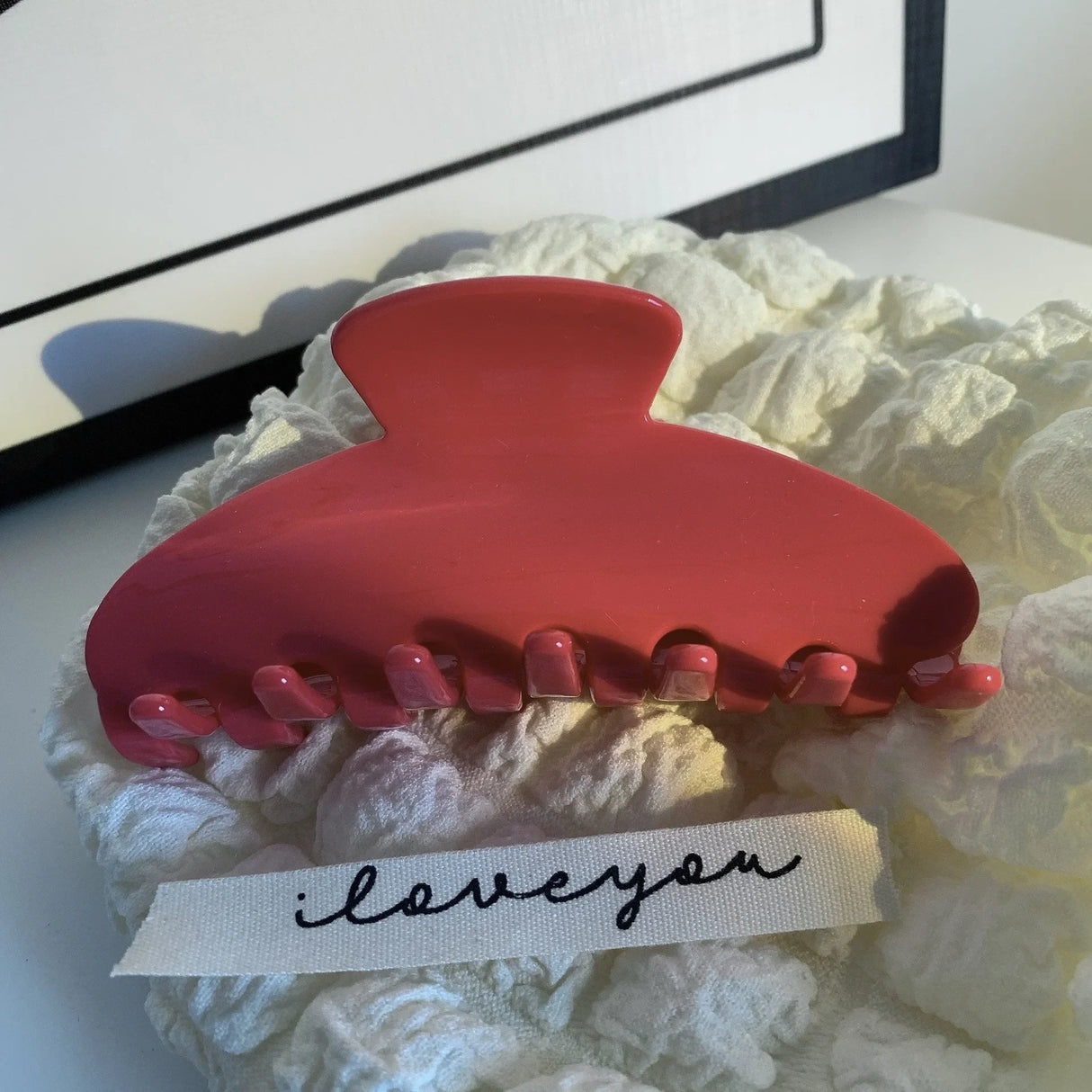 YHJ Vintage Glitter Hair Clip Acetate Claw Clip Bath Barrette Summer Crab Hair Clip Trendy Hair Clips  Hair Accessories for Wome