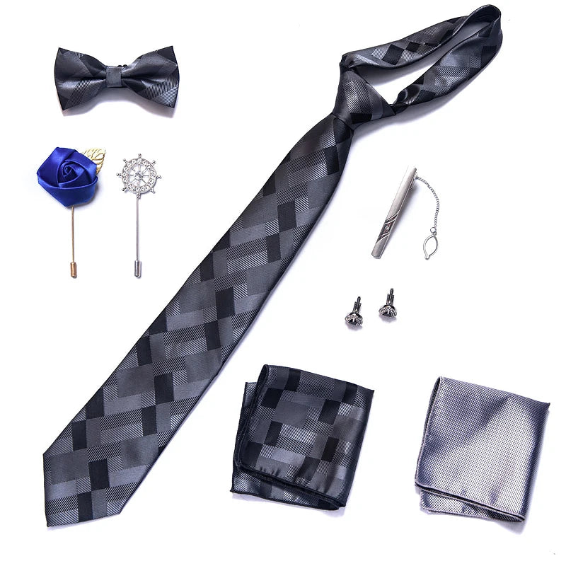 Brand Newest Design Silk Tie Set Handkerchief Pocket Squares Cufflink Bow Tie Clip Necktie Set Bussiness Wedding Suit Gift Box