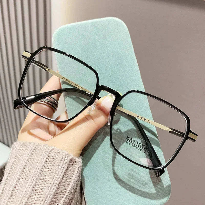 Anti Blue Light Blocking Glasses Oversized Square Reading Glasses for Women Men TR Frame High-definition Presbyopia Eyewear