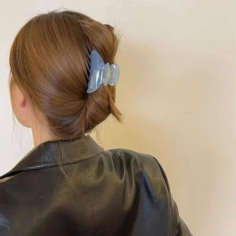 French Women's Hair Clips Elegant Acetate Hair Claw Medium Size Sweet Shark Clip Exquisite Girl Hairs Accessories Headwear 2024