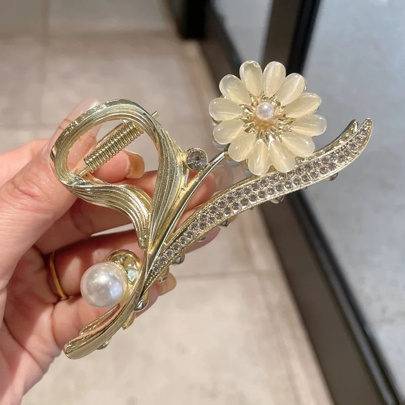 New Sweet Flower Durian Hair Claw Clip Ponytail Grab Hair Clips Shark Clip Woman Hairpins For Girl Hair Accessories Headdress