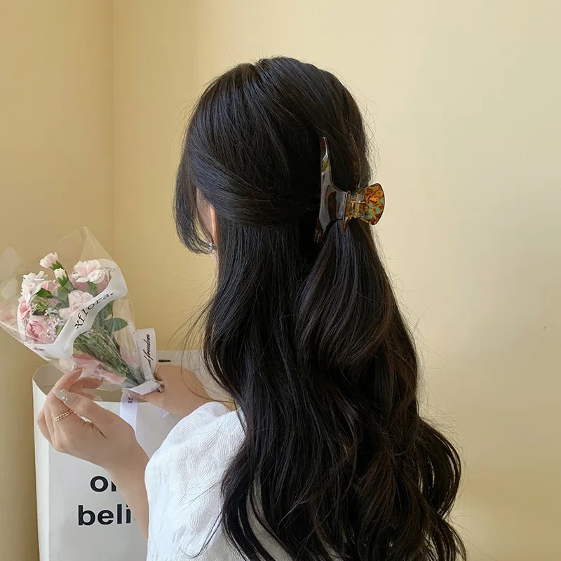 Muweordy Acetate Hair Claw Clip Large Hair Clip France Fashion Crab Hair Clip Trendy Hair Clips Hair Accessories for Women Girls