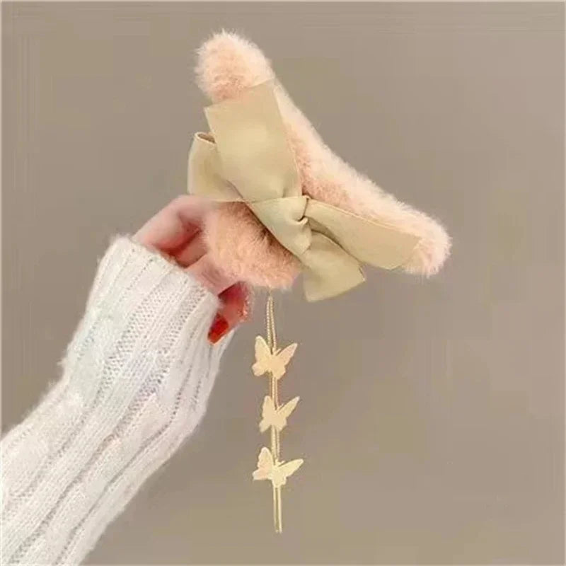 New Fashion Bow Tassel Pendant Hair Clips Korea Ponytail Plush Shark Claw Girls Fall and Winter Gift Hair Accessories