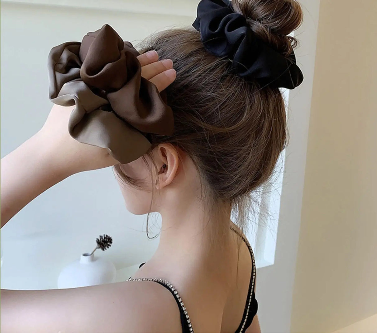 Korean Woman Elegant Satin Elastics Hair Band Solid Color Scrunchies Hair Ties Ladies Ponytail Holder Girls Hair Accessories