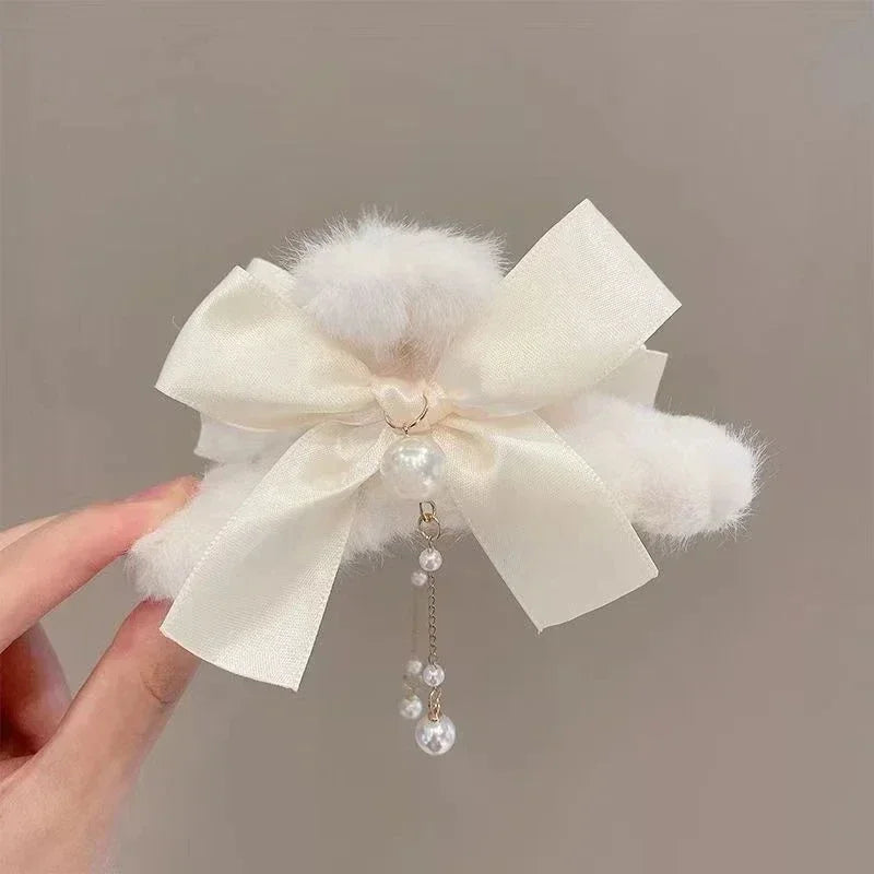 New Fashion Bow Tassel Pendant Hair Clips Korea Ponytail Plush Shark Claw Girls Fall and Winter Gift Hair Accessories