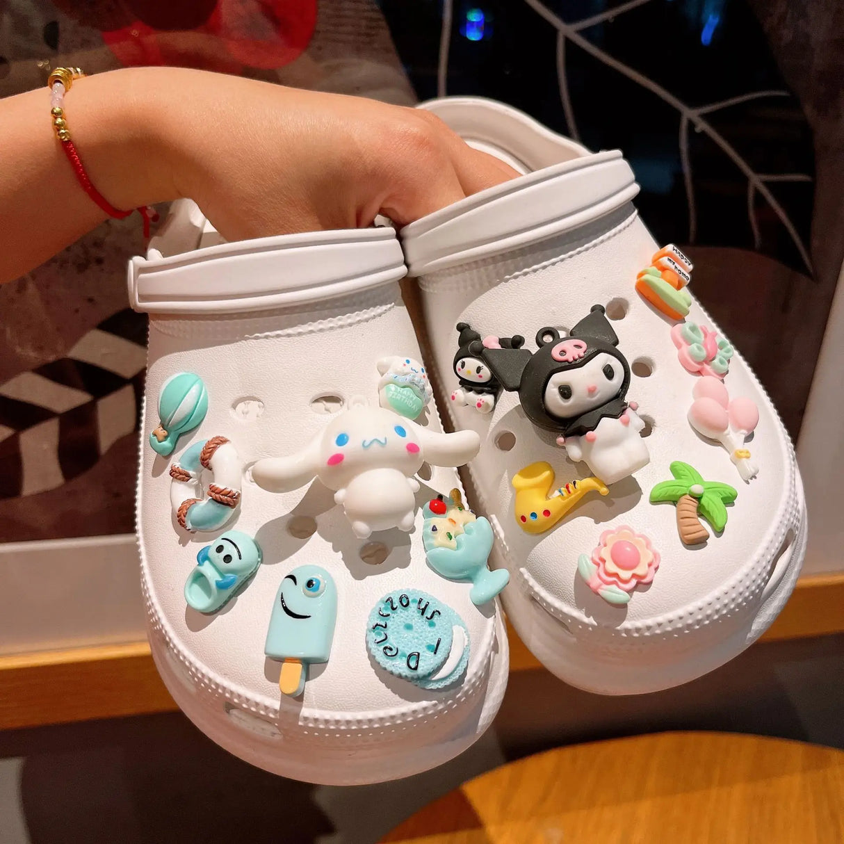 New Sanrio Kuromi LED Shoes Accessories Cartoon Peripheral Cinnamoroll Melody Pompompurin Charm Buckle Charms Kids Gift