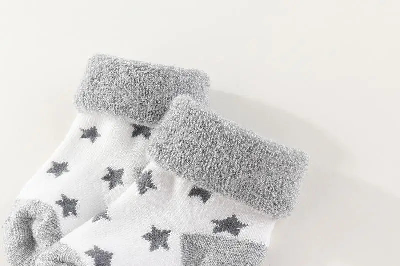 15Pieces New Born Gloves+Hats+Socks Sets Cartoon 100%Cotton Baby Boy Girl Headwear 0-12M Solid Color Infant Supplies Accessories